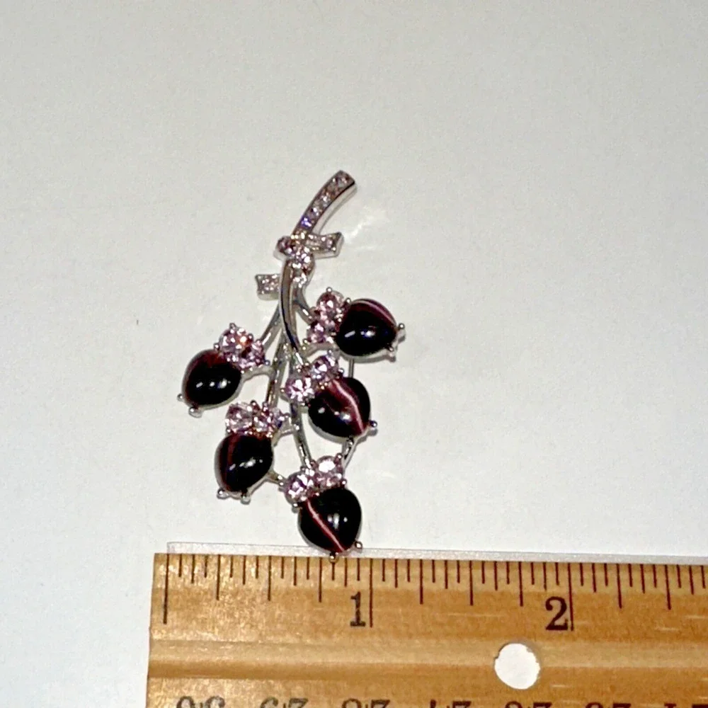 Vintage Cats Eye Brooch Lavender Rhinestones Floral Flower Buds February‎ EUC